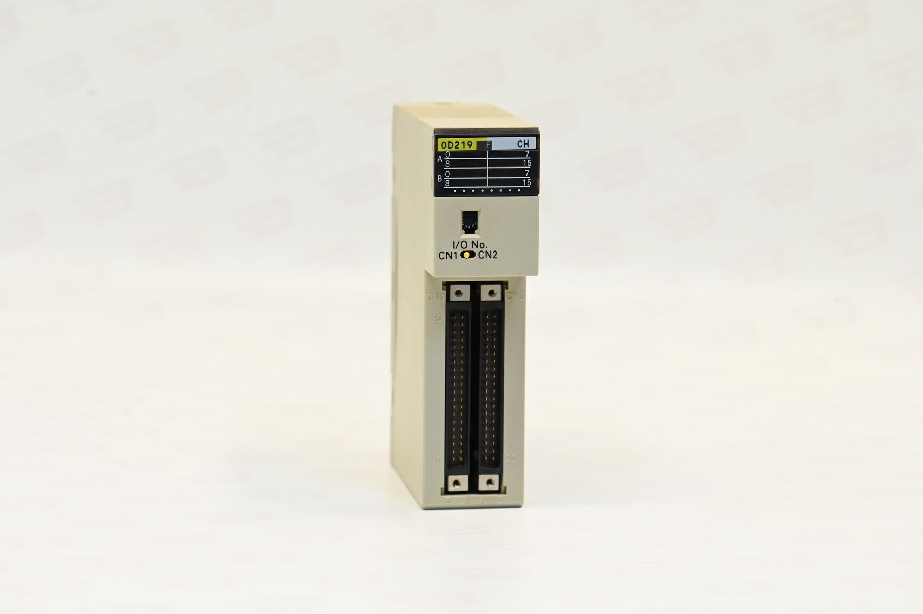 Omron C200H-OD219 