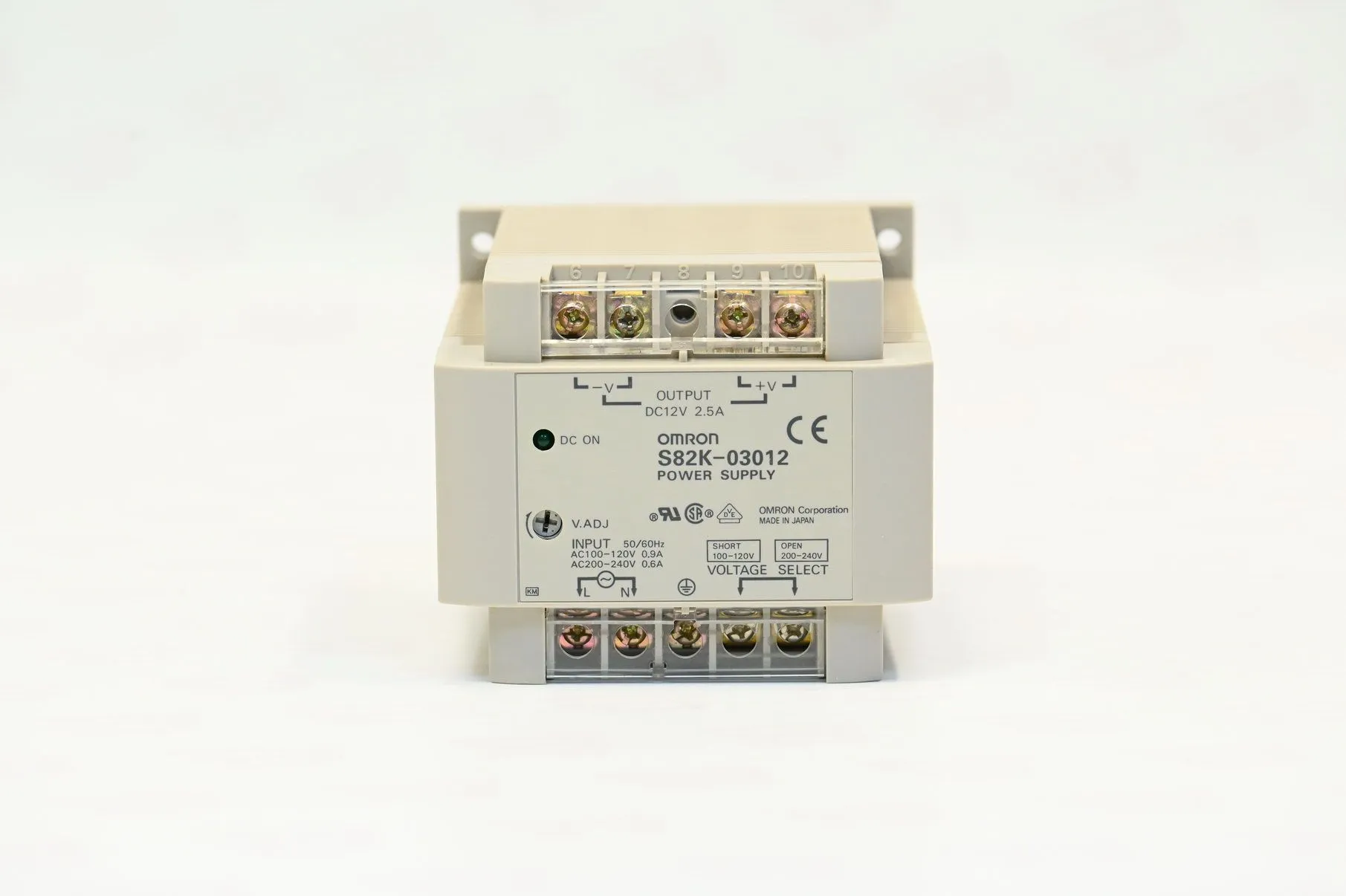 Omron S82K-03012 