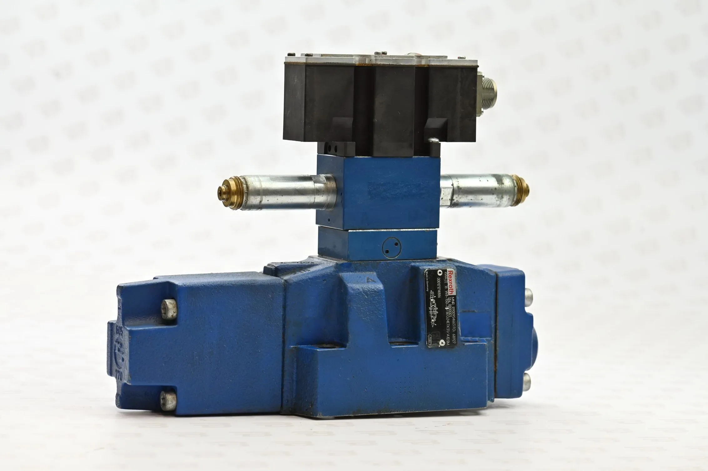 Bosch Rexroth AG R900954663 4WRZE16W8-150-7X/6EG24ETK31/A1D3M 