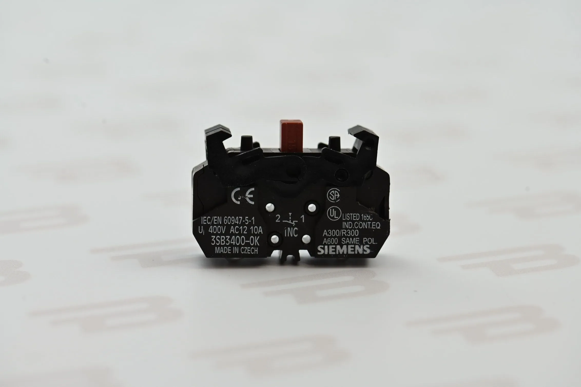 Siemens 3SB3400-0K 