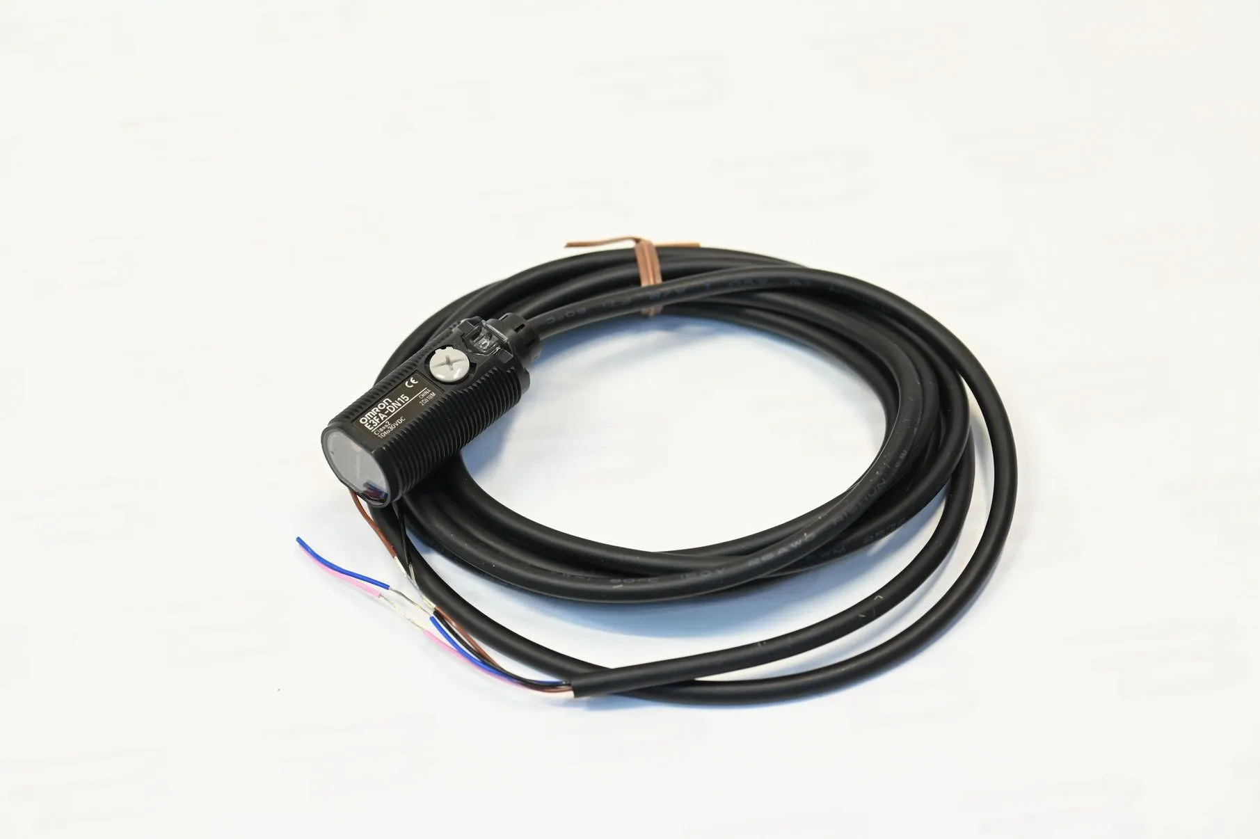 Omron E3FA-DN15 